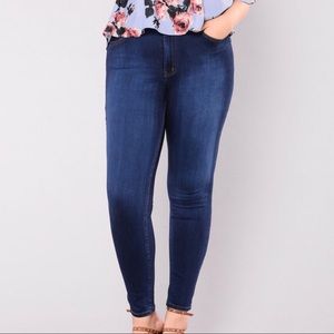 Fashion nova- Precious fit high waisted Jean- 2x